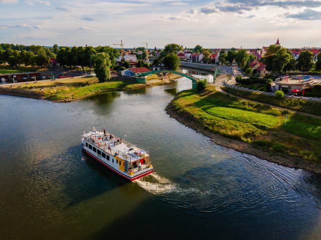 Statek Laguna - rejsy po Odrze