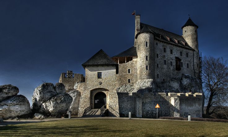 Jura KrakowskoCzestochowska Zamek w Bobolicach