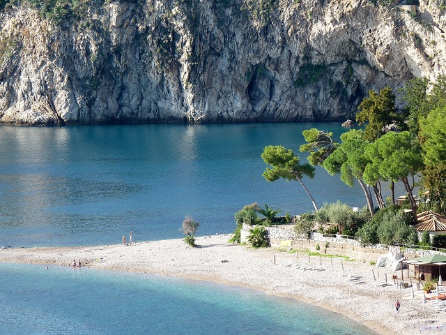 Top 6 najlepszych wloskich plaz Taormina (1)